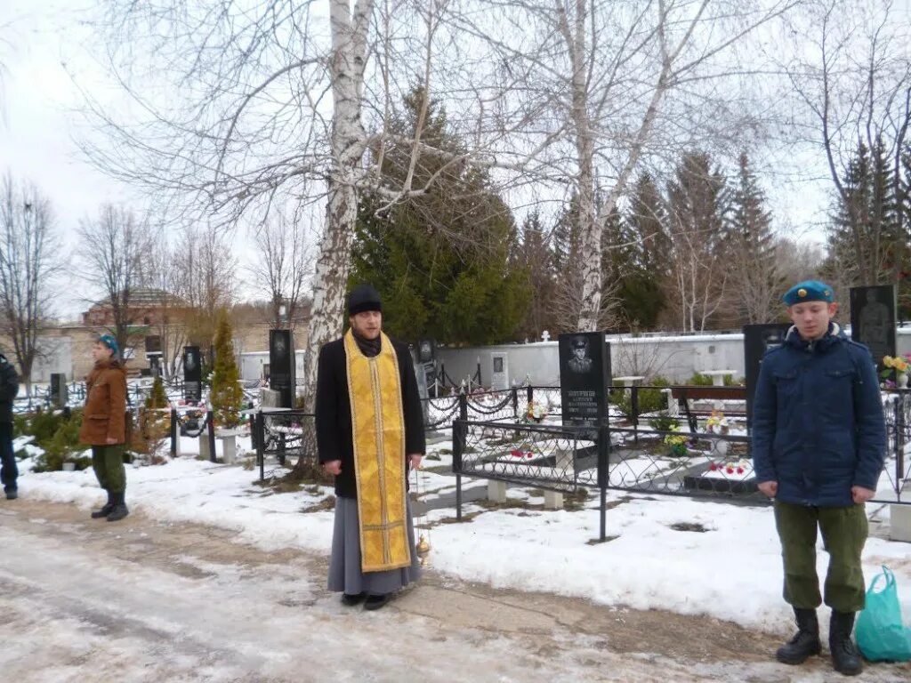 Аллея героев тольятти кладбище. Погода микряково горномарийский на месяц. Погода микряково горномарийский на месяц. Деревня микряково марий эл. Микряковский дом культуры.