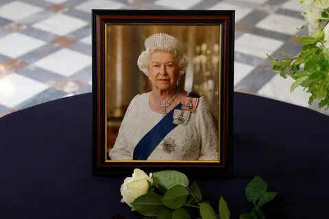 Королева 2022