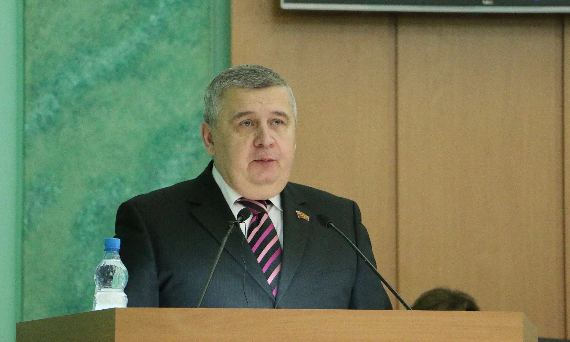 председатель брянской областной думы. председатель брянской областной думы. попков владимир иванович. председатель брянской областной думы.