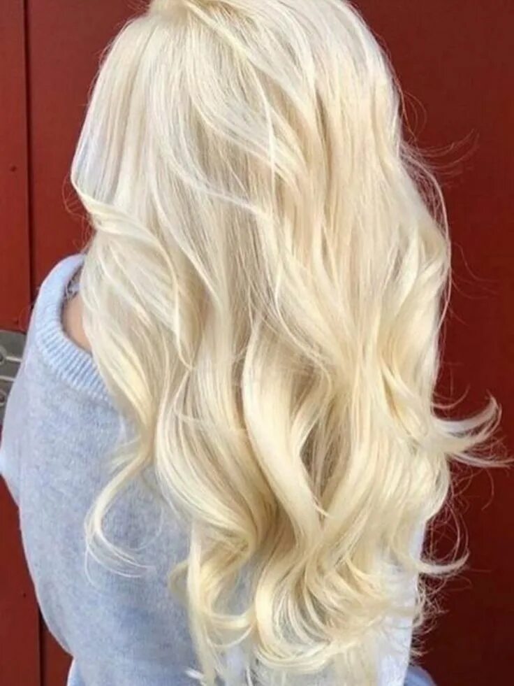 Light blonde. Светлый блонд. Блондинка волосы. Блонд красивый оттенок. Красивый цвет волос блонд.