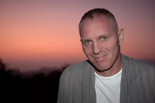 Mr c. Colin angus shamen. группа the shamen. richard west mr c.