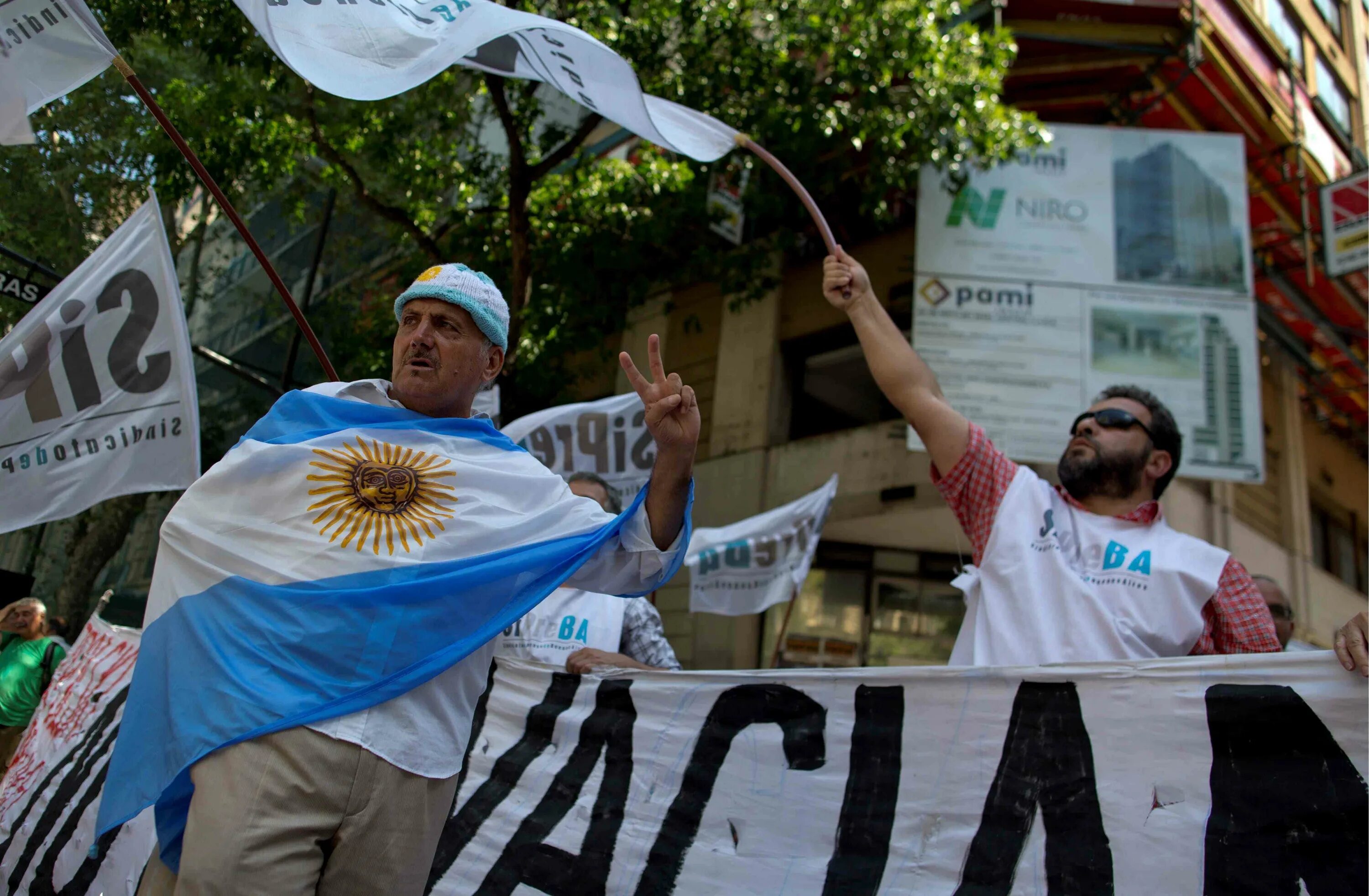 Кризисы аргентины. Аргентина протесты. Протесты в Аргентине 2020. Коррупция в Аргентине. Аргентина СМИ.