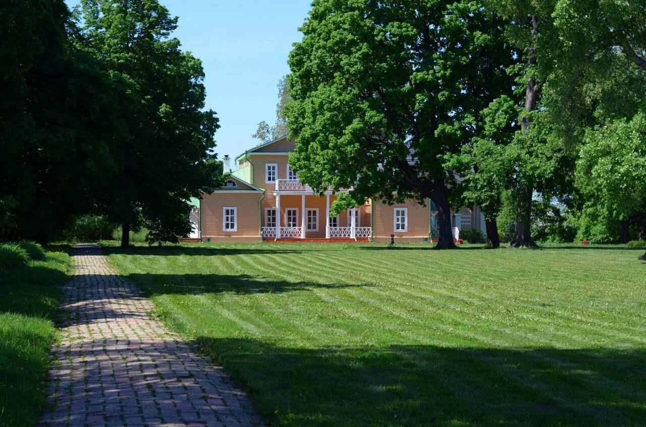 Музей заповедник тарханы. Музей заповедник тарханы. Лермонтовский заповедник. Тарханы лермонтов усадьба. Тарханы лермонтов усадьба.