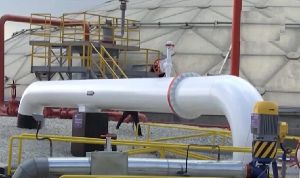 Торговля оптовая твердым, жидким и газообразным топливом. Хранении, транспортировании и реализации нефтепродуктов. Склад нефти нефтепродуктов резервуарный парк. Хранение транспортирование и реализация нефтепродуктов. Хранение и транспортировка нефтепродуктов по охране труда.