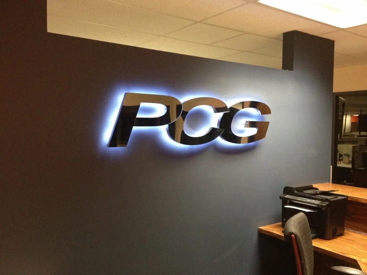 Вывески внутри помещения