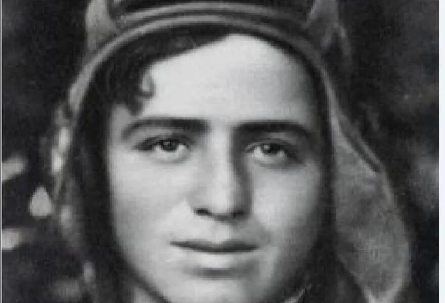 нам еще наступать предстоит. мой товарищ в смертельной агонии. нам еще наступать предстоит. деген ион портрет в молодости. мой товарищ в смертельной агонии.