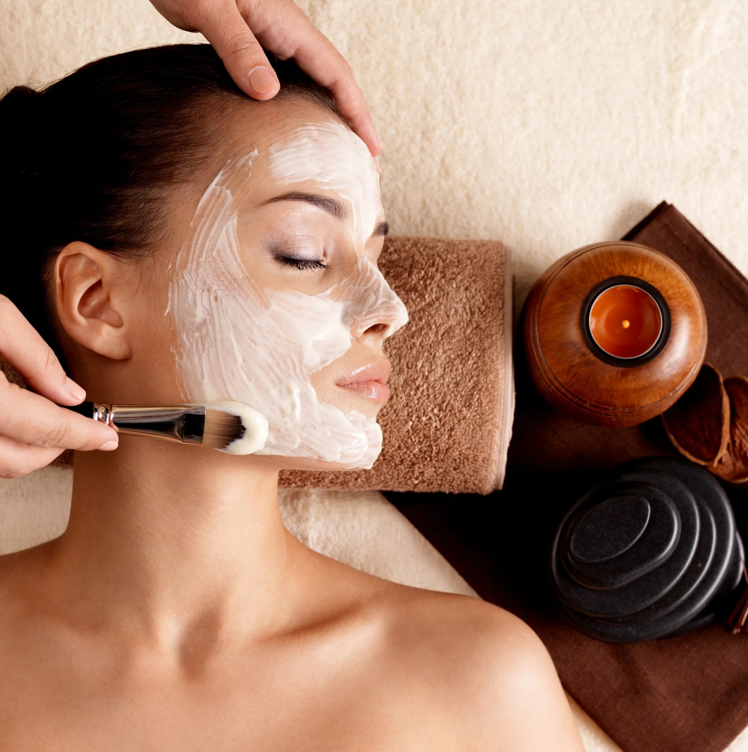 Mask spa. Маска для лица в салоне. Спа для лица. Алоэные маски для лица. Уходовые процедуры для лица.