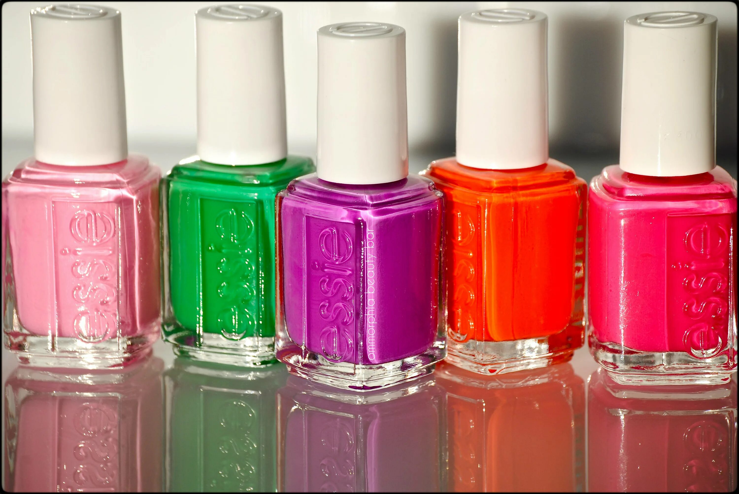 Цвет лака для ногтей. Лак для ногтей orly nail. Лак для ногтей colours. Лак для ногтей. Лак люминесцентный старлет.