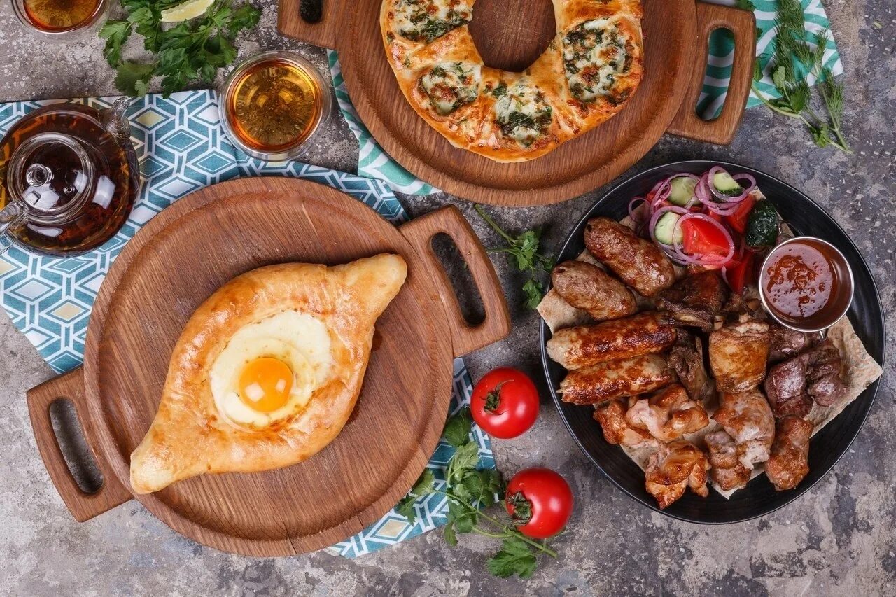 Что такое пхали в грузинской кухне. Грузинская кухня хинкали шашлык. Национальная кухня грузии. Самые вкусные грузинские блюда. Самые вкусные грузинские блюда.