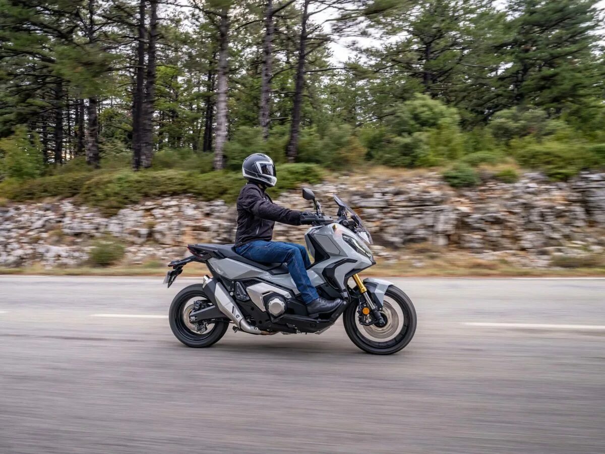 Honda xadv 750cc. Honda x-adv 2021. Хонда x adv 750. Honda x-adv 750 adventure dakar. X adv 750.