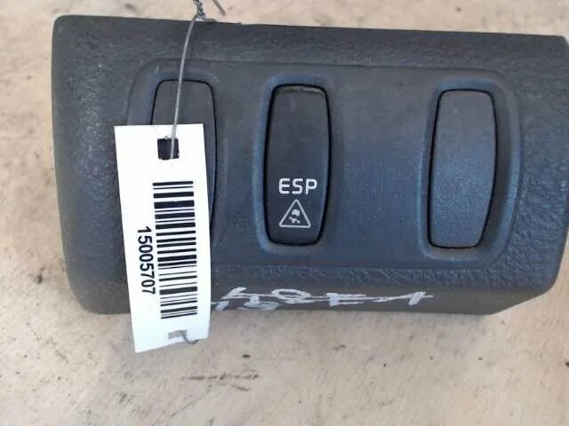 Рено лагуна 2 кнопки стеклоподъемника передние. Рено лагуна 2 кнопка esp 8200003452. Рено лагуна 2 кнопка esp. Рено лагуна 2 кнопка. Кнопка esp renault duster.