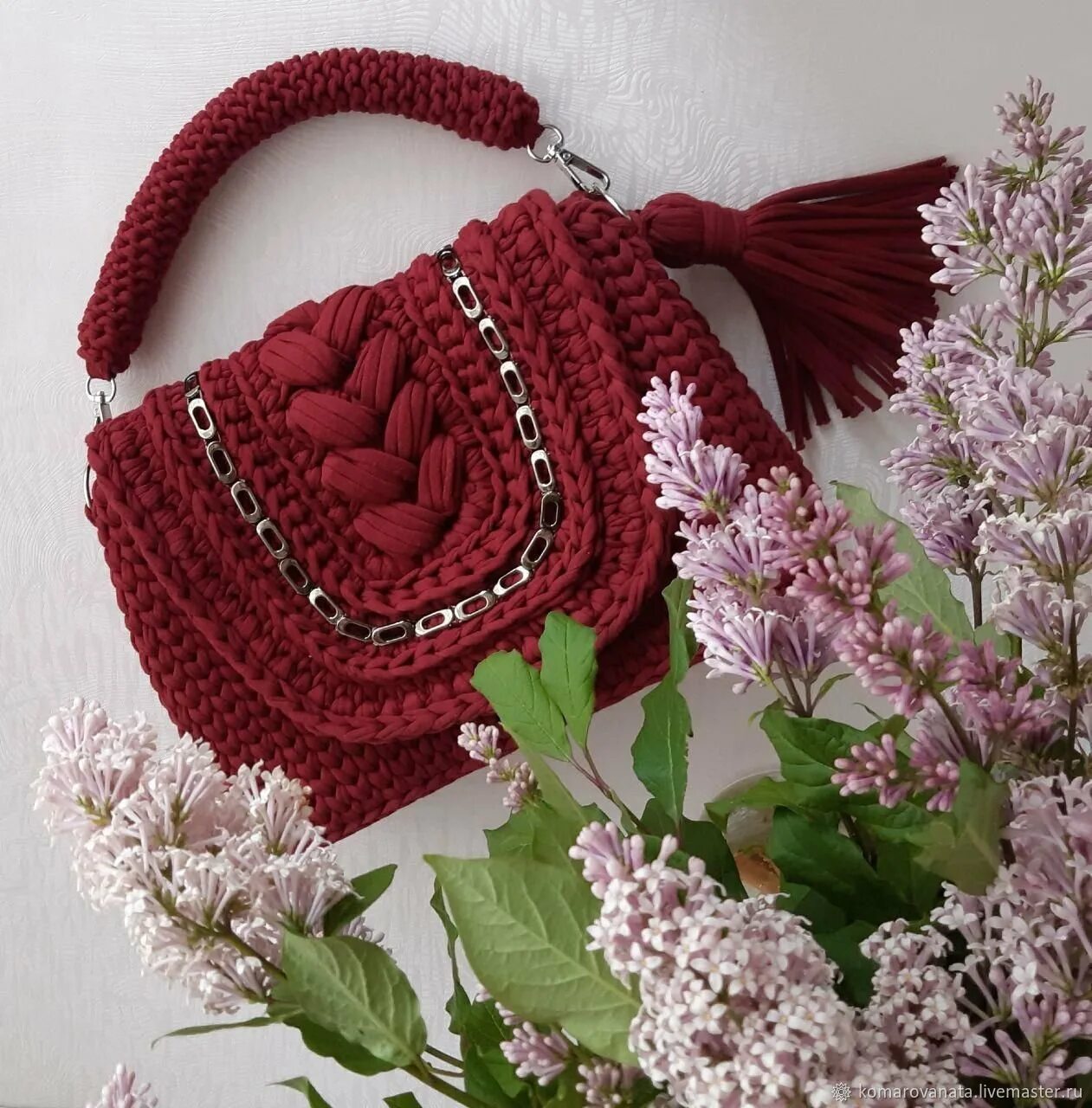 необычные вязаные сумки. сумка вязаная. маленькая вязаная сумка. вязаные сумки тренд 2023. вязаные сумочки своими руками.