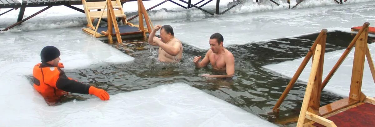 Купель в Томске на крещение 2023. Купание. Крещенские купания в 2023 году. Крещенские купания купель. Купаться 2023