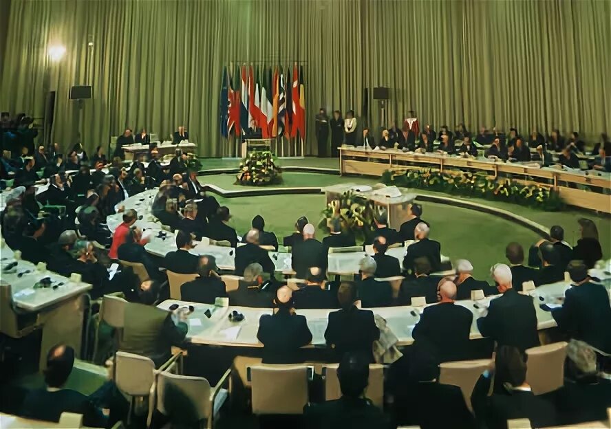 Соглашение 1993. Маастрихтский договор рождение европейского Союза. Европейский Союз 1993. Евросоюз 1992. ЕС В 1992.