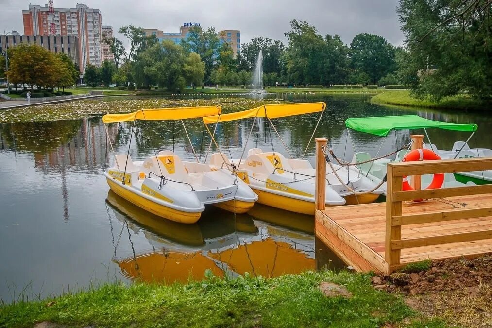 Прокат одинцово. Лодочная станция Радченко. Лодочная станция Строгино. Лодочная станция Пенягинские пруды. Лодочная станция площадь.