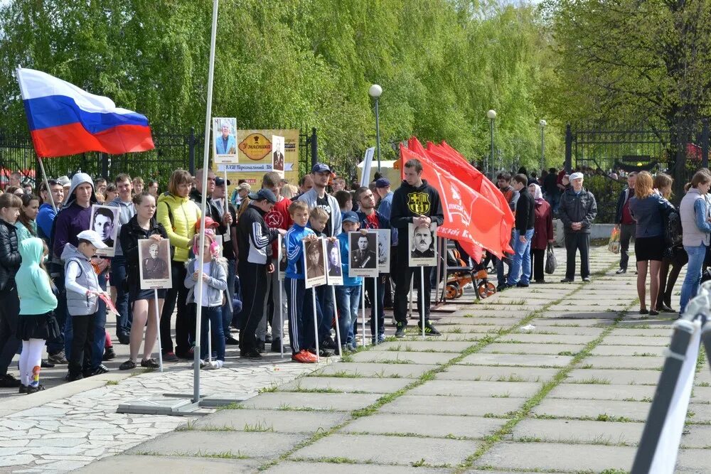 Тематический вечер митинг. Митинг 9 мая фото. Фото митинг ко Дню Победы 9 мая. Тематический вечер митинг в начальных классах.