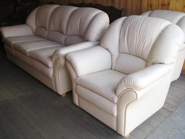 Кожаная мягкая мебель. Кожаный диван с креслами. Мягкая мебель "кресло". Комплект кожаной мебели.