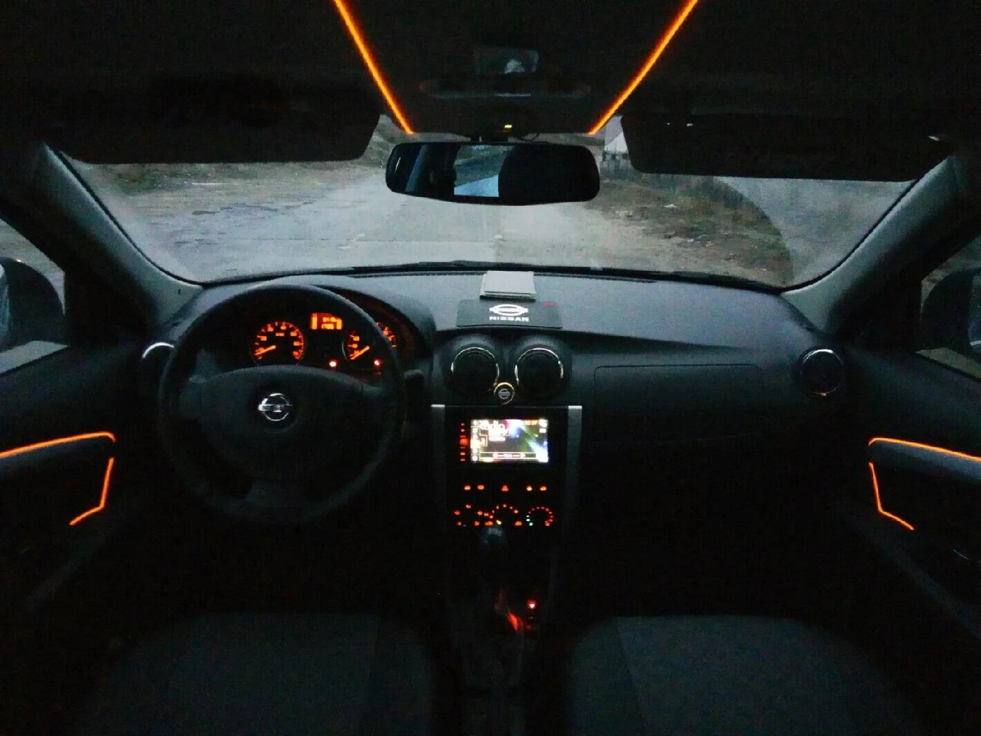 Альмера g15 подсветка. Неоновая нить nissan almera n16. альмера н16 салон ночью. подсветка салона ниссан альмера g15. подсветка салона альмера n16.