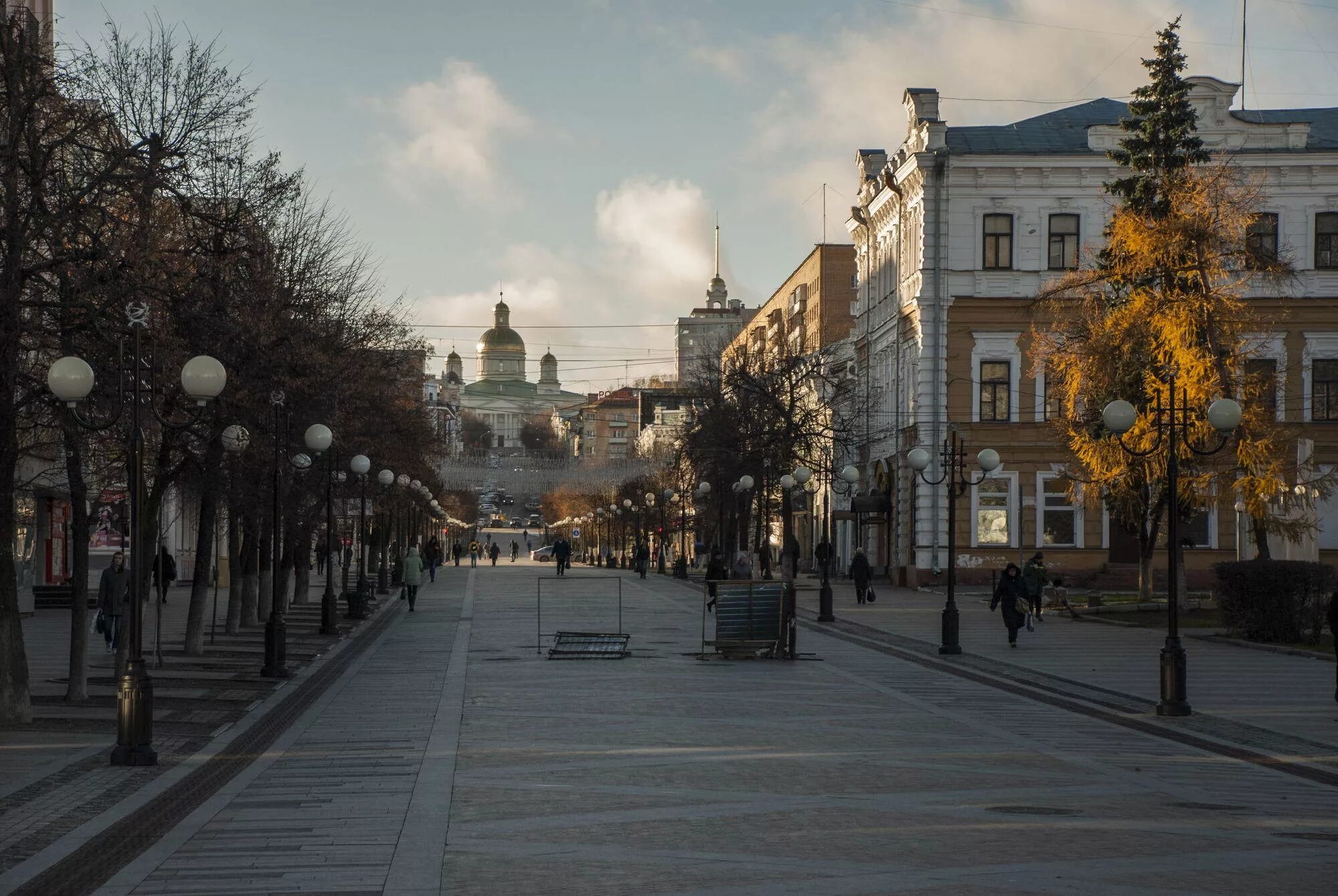 Ул. Пенза пешеходная улица Московская. Пенза улица Московская вид на храм. Пенза Центральная улица. Центральная улица Пензы пешеходная.