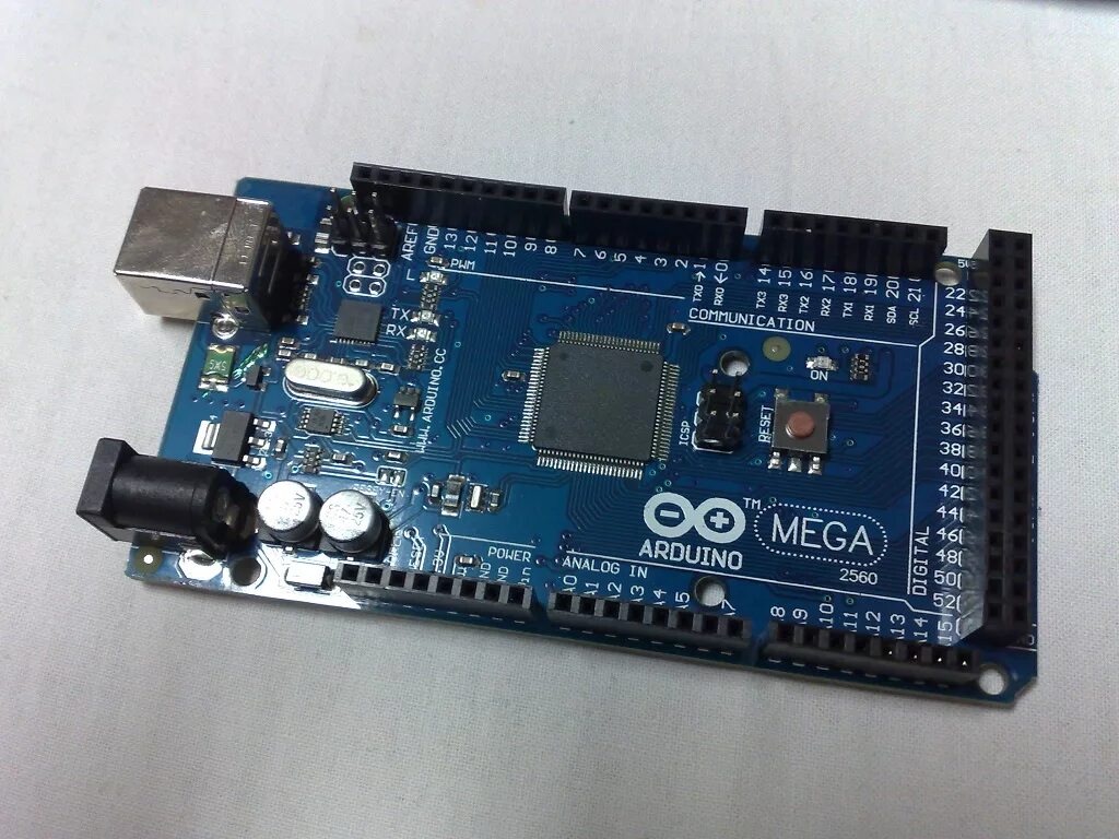 Arduino 2560 r3. Mega 2560 r3. Mega or Mega 2560. Ардуино мега 2560. Mega 2560 снизу.