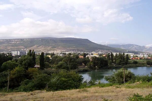 Тарки Тау Махачкала. Гора Тарки Тау в Дагестане. Махачкала гора Тарки.