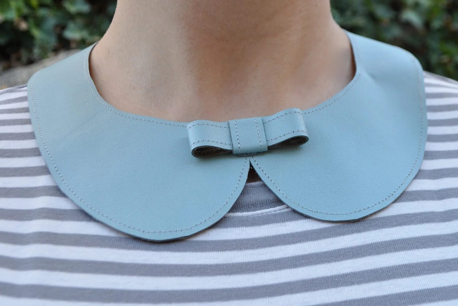 how to make a detachable collar : pattern + tutorial #diy Peter pan collars diy,