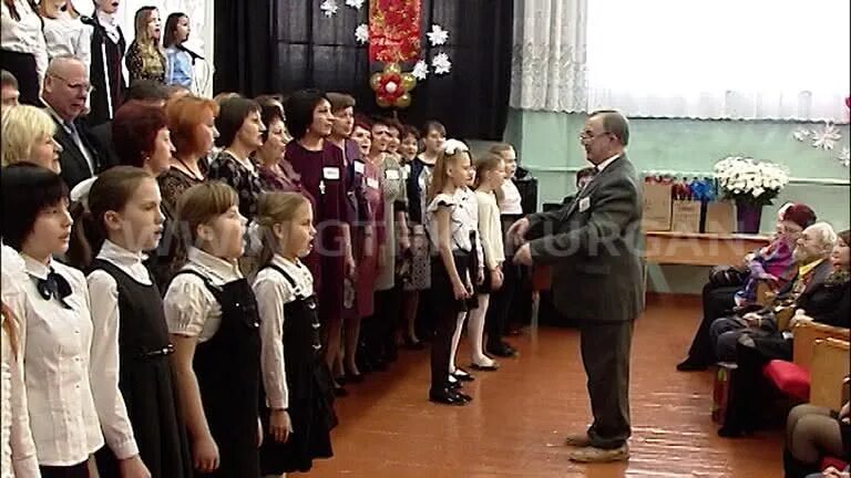 Школа 14 севастополь. Сорок пятой школы. Сорок пятой школы. Майский вальс. Вальс мбоу сош 104 красноярский край 2018.