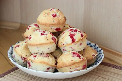 Маффины с смородиной