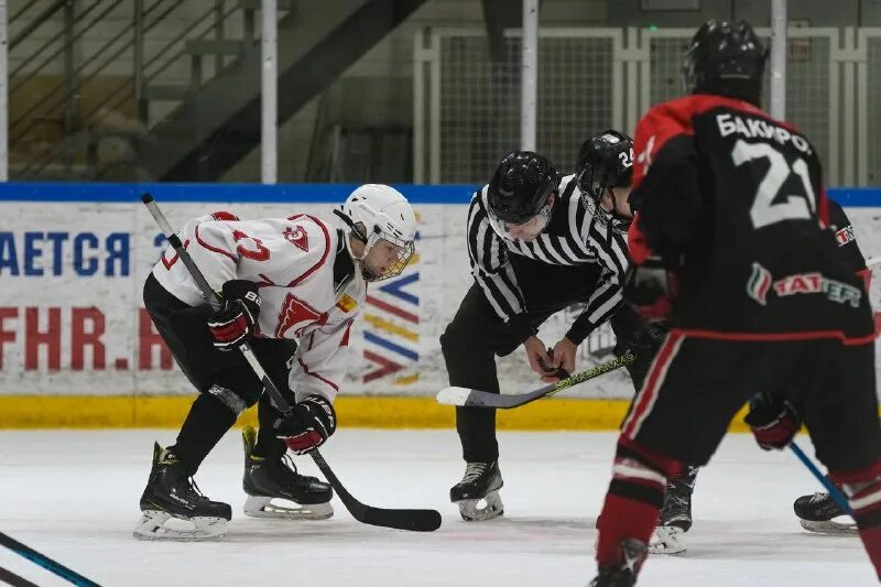 Сарматы оренбуржья. Нефтяник 2007. Нефтяник 2008. Хк нефтяник альметьевск 2007. Нефтяник 2007.