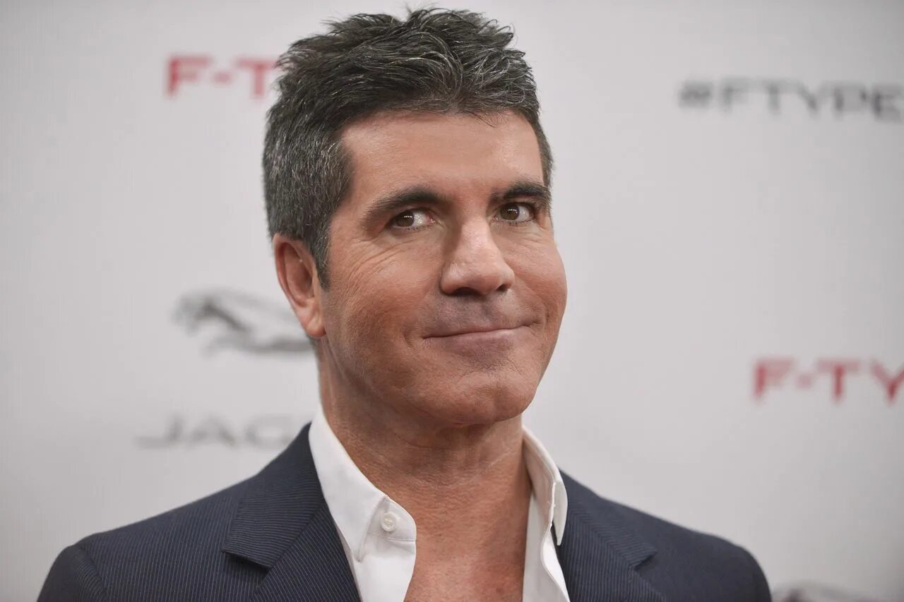 Simon cowell. Саймон Коуэлл. Simon Phillip Cowell. Саймон Коуэлл {Simon Cowell}. Саймон Коуэлл Мем.