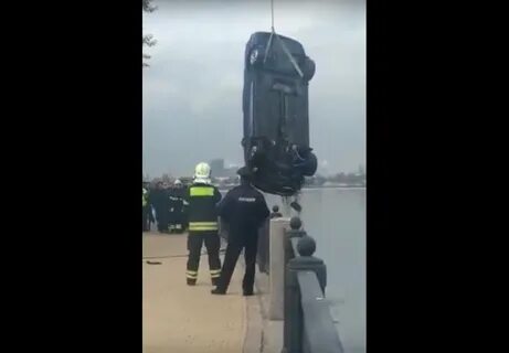Утонула в москве реке