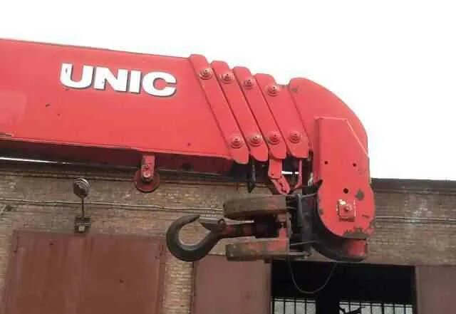 5 т кму юник марка. Кму манипулятор уник 550. Unic 330 v-turbo. Скользячки стрелы юник 500. Стрела unic 340.