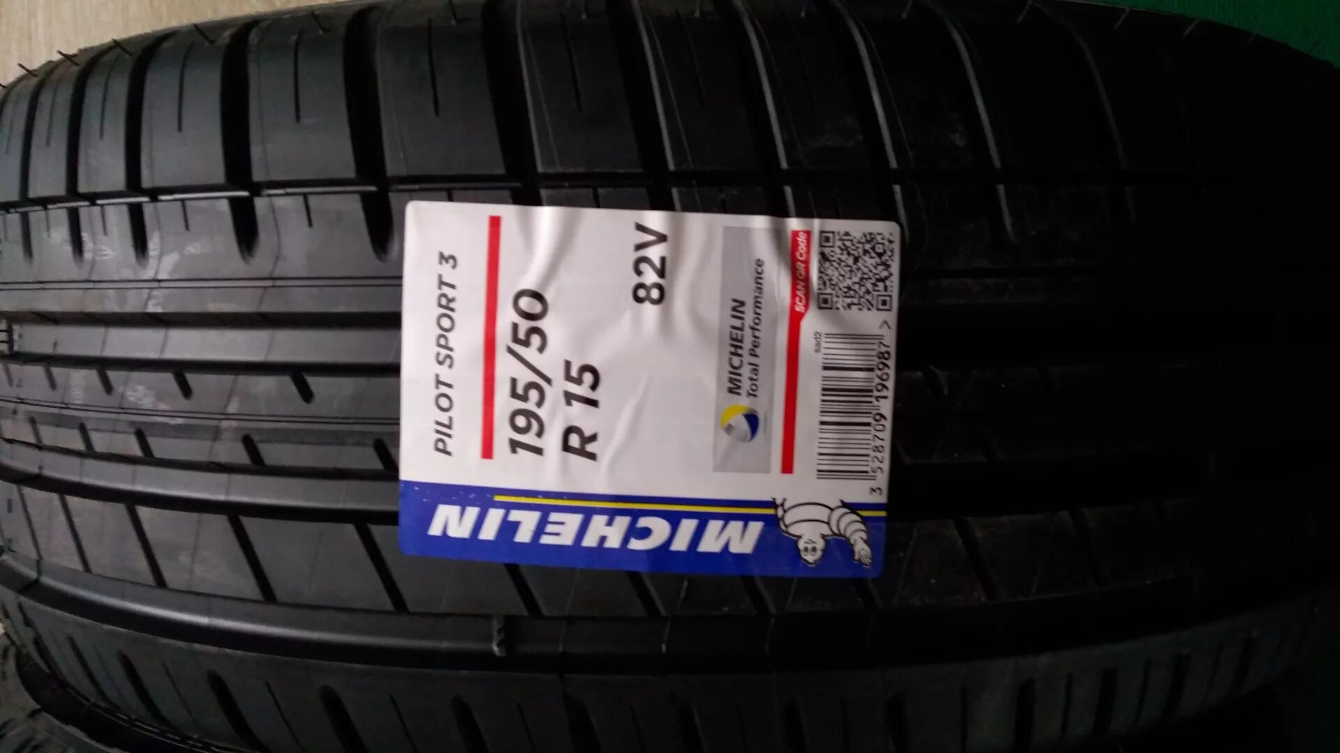 Мишлен пилот спорт 195 50 15. Michelin Pilot Sport 3. Мишлен пилот спорт 3 195/50 r15. Мишлен 195 50 r15. Шины cup 2