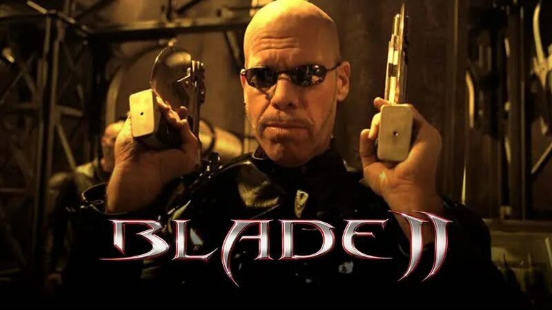 Рон перлман блейд 2. Блейд 2002. Сантьяго сегура блэйд 2. Blade 2 на русском. Рон перлман блейд 2.
