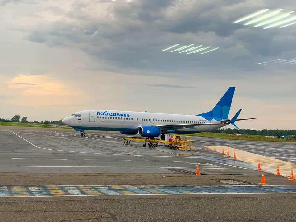 Победилово сочи. Аэропорт победилово. Боинг 737-800. Аэропорт победилово киров самолеты. Победилово сочи.