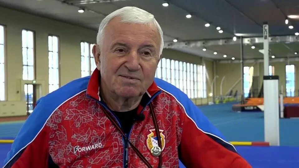 Олимпиец тренер. Олимпиец тренер