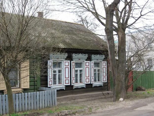 Частный дом беларусь. Индивидуальные коттеджи гомельский дск. Проект 135. Дома в гомеле фото. Традиционный дом в гомельщине фото.