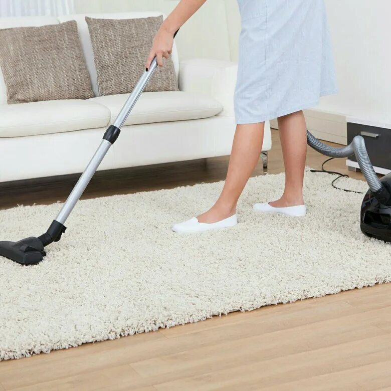 Vacuum dust cleaner пылесос. Пылесос. Пылесосить ковер. Пылесос на ковре. Сухая уборка.