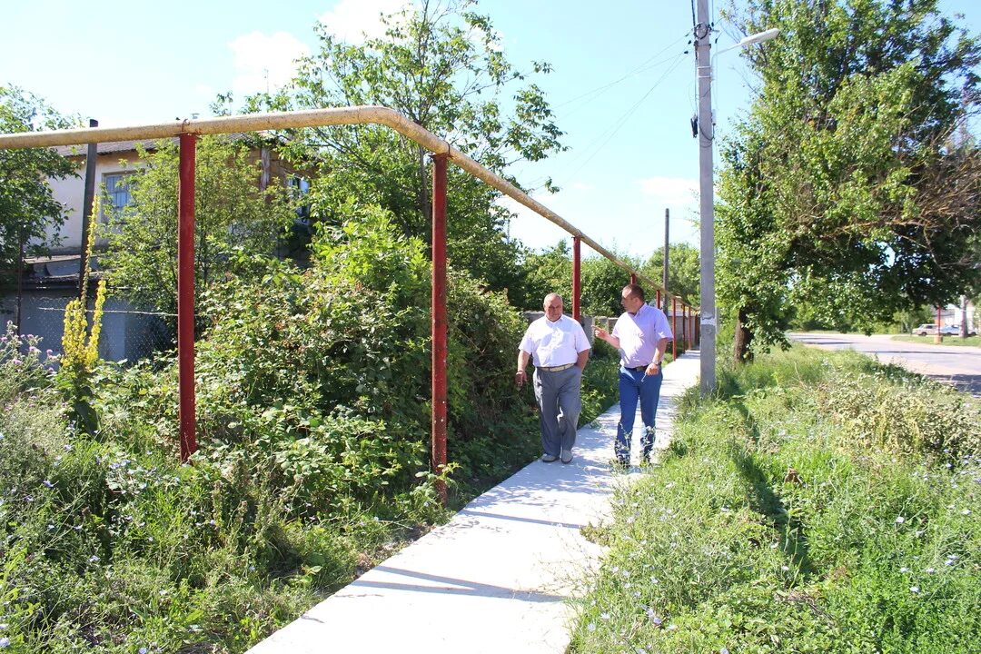 Крым поселок октябрьское. Октябрьское (Красногвардейский район). Село Октябрьское Красногвардейский район Крым. Октябрьский район (Крым). Октябрьское сельское поселение Красногвардейский район Крым.