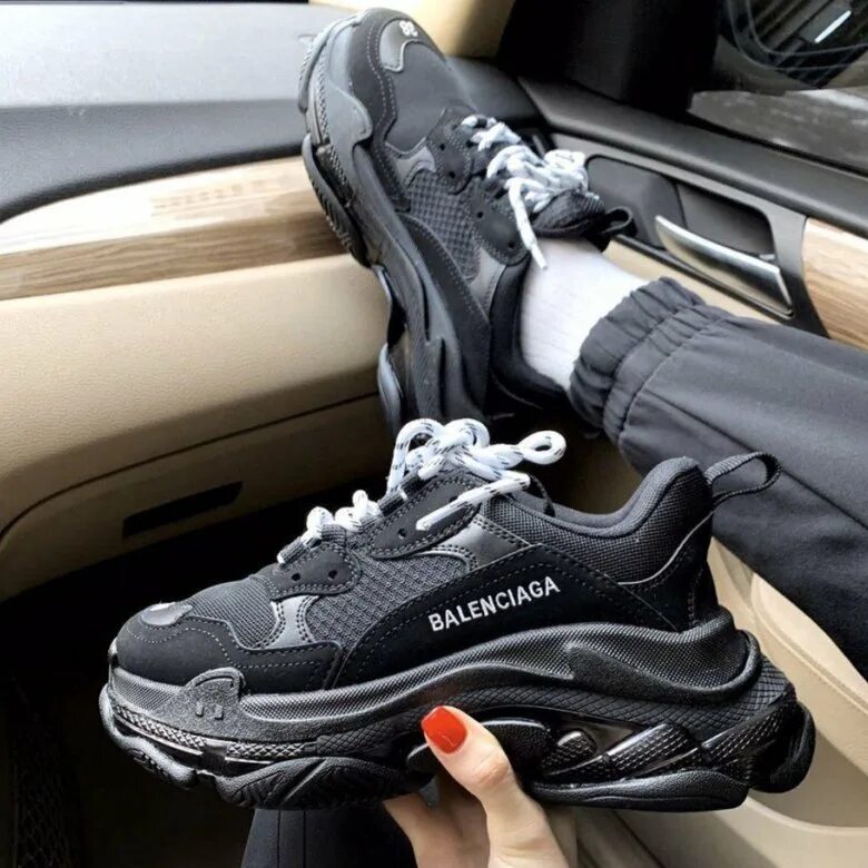 Кроссовки Balenciaga Triple s. Кроссовки Баленсиага Triple s2. Balenciaga Triple s Triple Black. Кроссовки Balenciaga Triple s женские. Баленсиага кроссовки мужские купить