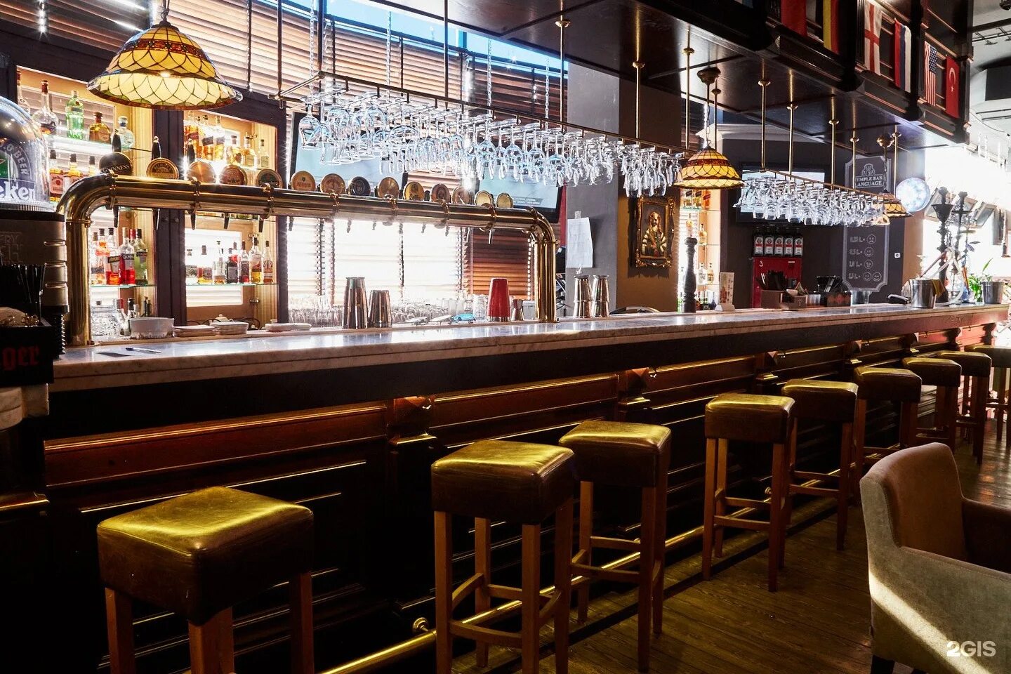 Темпл бар курская. Карлс бар архангельске. Ресторан temple архангельск. Ресторан темпл архангельск. Темпл бар архангельск.