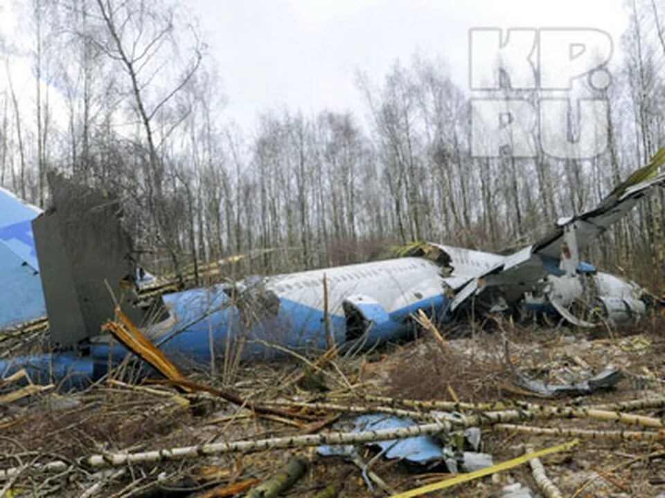 Упал самолет сегодня в ивановской области. Крушение ту 204 в Домодедово. Ту 204 Домодедово авария. Самолет упал в Домодедово. Катастрофа ту-154 в Домодедово 2010.