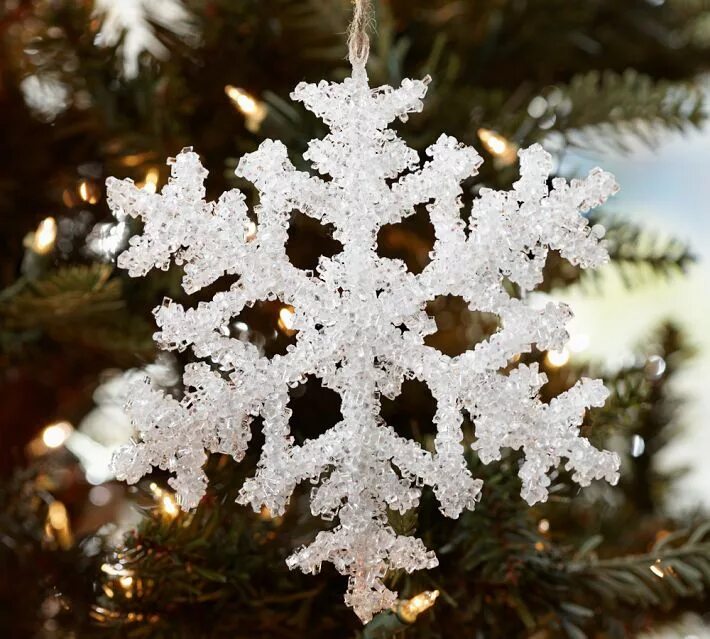 декоративные снежинки. набор снежинок на елку. снежинка елочкой. снежинки. бумажная снежинка на елочку.