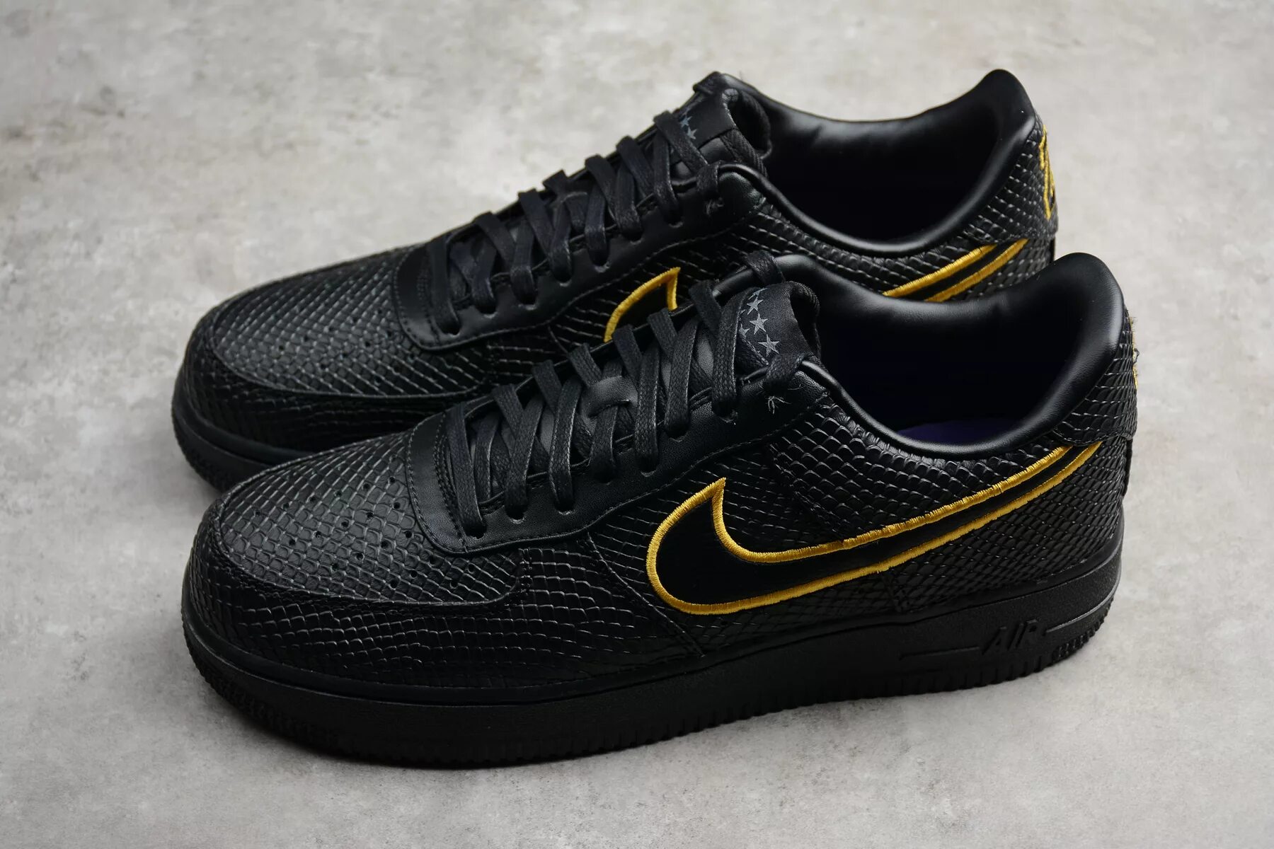 Nike Air Force 1 Low Premium Black. Nike Air Force 1 Premium Black. Nike Air Force 1 черные. Nike Air Force Black Yellow.