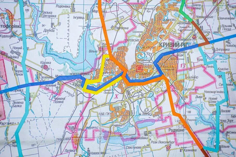 Город рогов какая область. Кривой Рог город на карте России. Город Кривой Рог Днепропетровская область на карте. Кривой Рог границы. Кривой Рог план города.