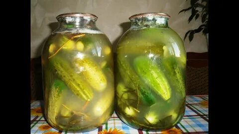 Огурцы соленые консервированные в банке