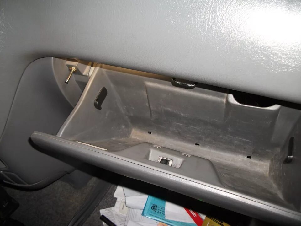 Как снять бардачок хонда Бардачок не открывался! Honda Accord (7G), 2,4 л, 2007 года поломка DRIVE2