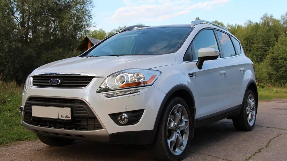 Куги система. Ford Kuga 2.5. Ford Kuga 2,5 2012. Форд Куга Титаниум. Форд Куга 1.