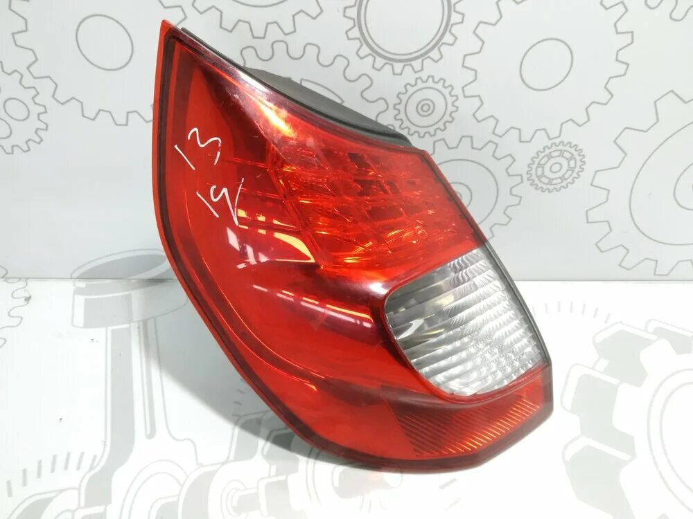 Renault scenic 2 задний фонарь. Правый фонарь рено сценик 2. Рено сценик 1 рестайлинг как снять задние фонари целиком. Renault scenic 2 задний фонарь. Задний фонарь сценик.