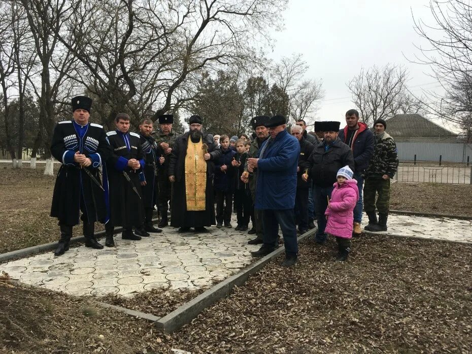 Погода суворова черкесск. Казаки ст. Суворовской Предгорного района. Станица Суворовская Ставропольский край. Разрушенный храм станице Суворовской Предгорного района.